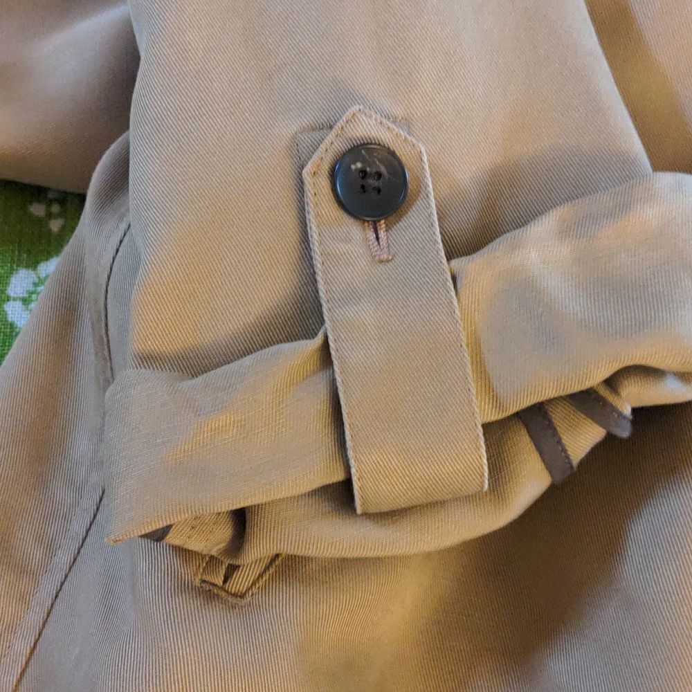 Foundfles tan jacket - Picture 8 of 8